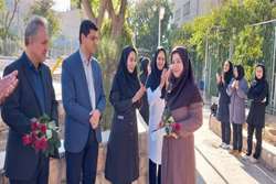 مدیر بیمارستان ابن سینا درپیامی روز رادیولوژی را به همکار بخش رادیولوژی بیمارستان تبریک گفت و از زحمات ایشان قدردانی نمود.