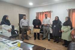 تقدیر از کارکنان روابط عمومی بیمارستان ابن‌سینا به مناسبت هفته روابط عمومی